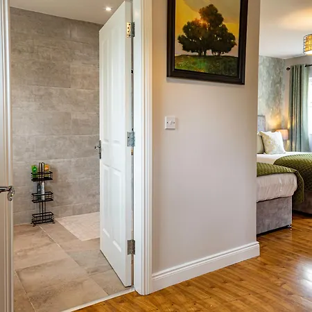 No 1 Village Vacation キラーニー